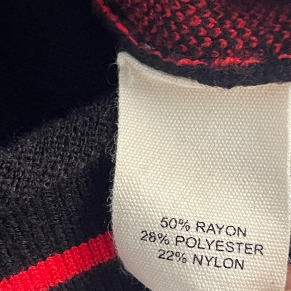 Marled Reunited Clothing Heart Print Round Neck Long Sleeve Sweater - Picture 7 of 10